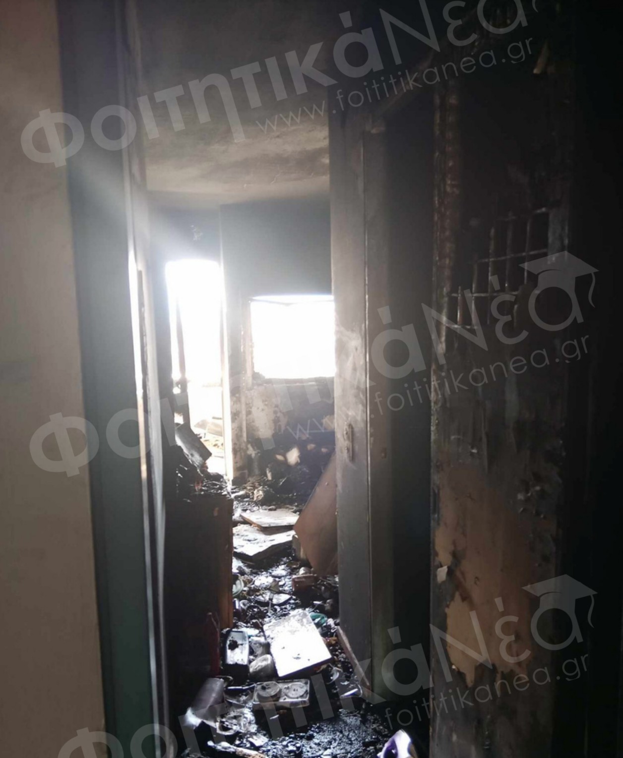 Ξέσπασε φωτιά σε Πανεπιστήμιο! Μία φοιτήτρια στο νοσοκομείο / Εκκενώθηκαν τα κτίρια