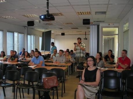 Ξεκίνησε το 1ο θερινό σχολείο του ΕΑΠ-Στο σχολείο θα διδάξουν Έλληνες και ξένοι καθηγητές