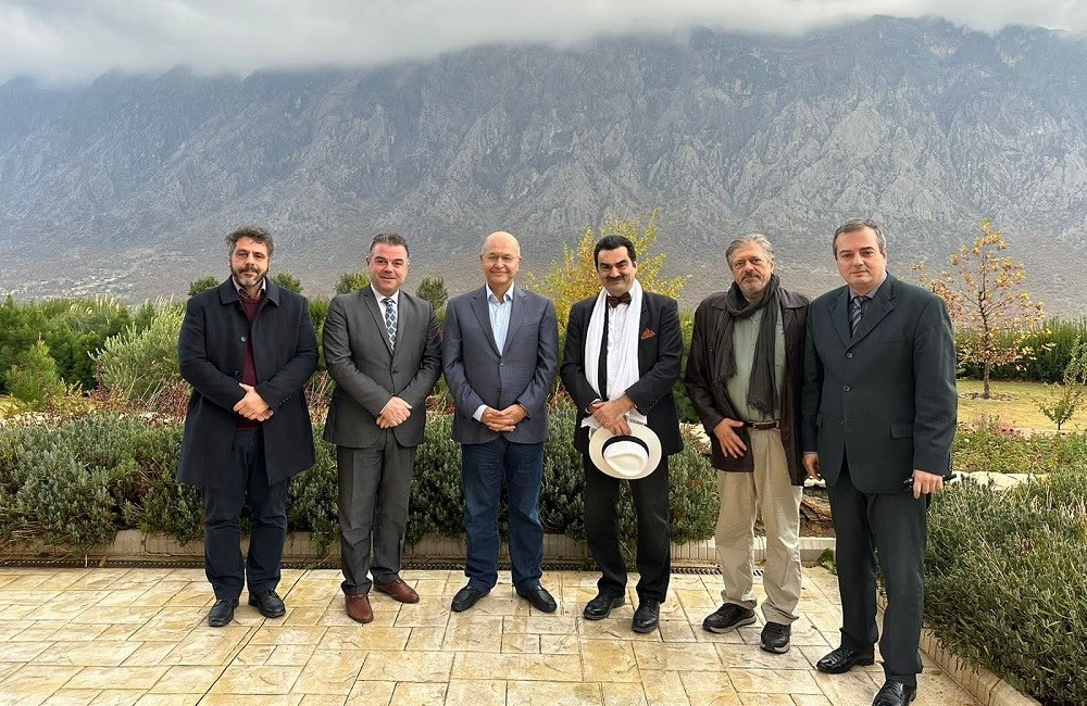  Ομάδα εκπροσώπων της Φιλοσοφικής Σχολής Αθηνών στο ιρακινό Κουρδιστάν